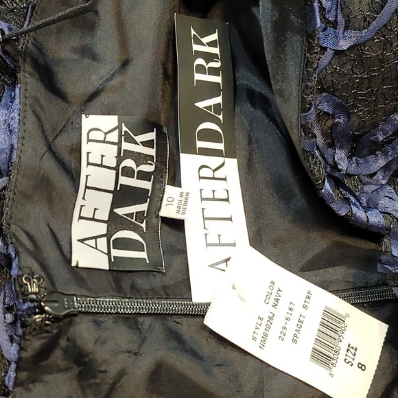 𝅺after Dark navy Blue Spaghetti Straps Gown - Picture 16 of 17